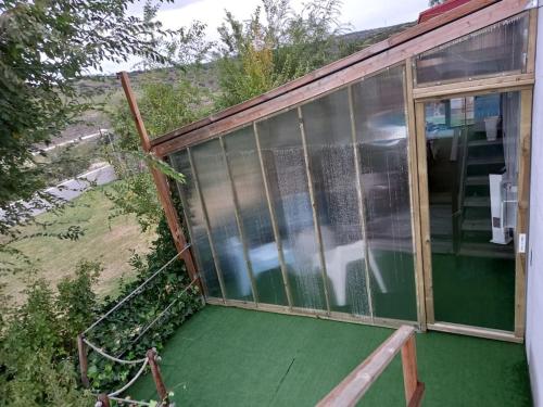 ImagenCabaña de diseño con jardin de 1200m2 2