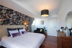 ImagenFar Out Inn Guesthouse 5