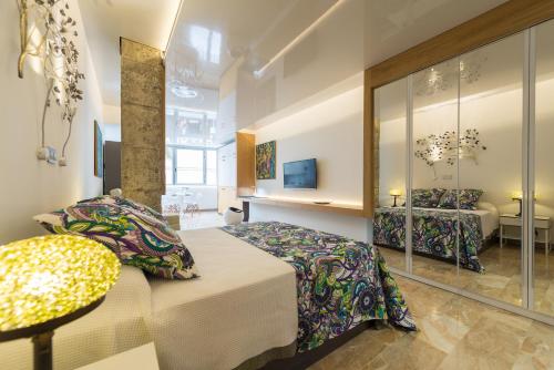 ImagenSuites Garden Loft Roy Lichtenstein 2