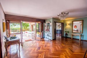 ImagenAzkorri Beach House 5