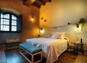 ImagenCastillo de Monte la Reina Posada Rural & Bodega 3