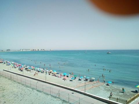 ImagenBel appartement au bord de la mer, à moins de 20 mètres de la plage 2