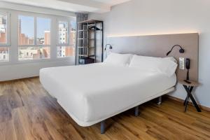 ImagenB&B Hotel Tarragona Centro Urbis 5