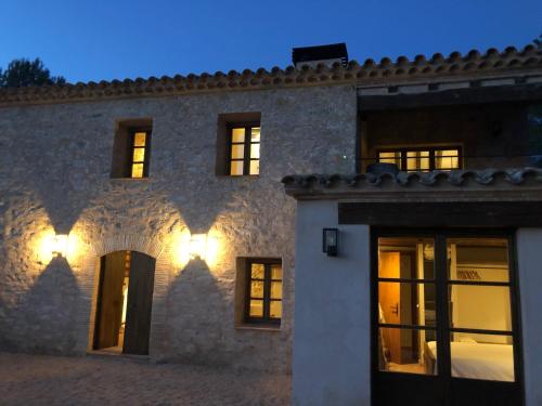 ImagenCAL PUIG, ENOTURISMO RURAL entre Viñas y Bosques 2