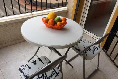 Imagen2 room apartment with free parking near the sea 2