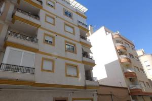 Imagen2 room apartment with free parking near the sea 6