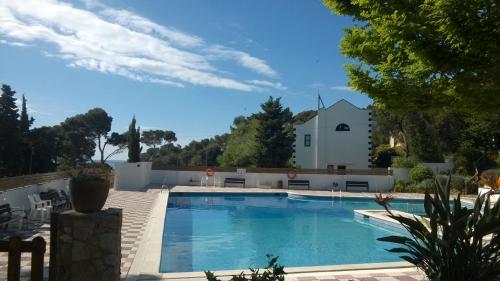 ImagenCalella golfet sobremar 1