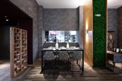 ImagenCatalonia Barcelona Plaza 1