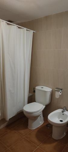 ImagenConnor Albares 4