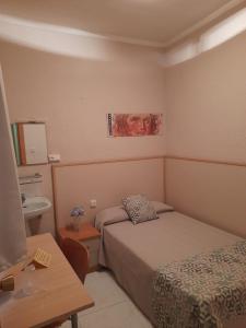 ImagenHostal Alhambra Tarragona 8