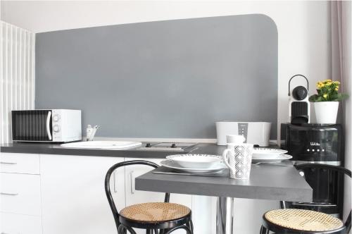 ImagenSunrise Estudio Zebra, con vistas mar y jardin 2