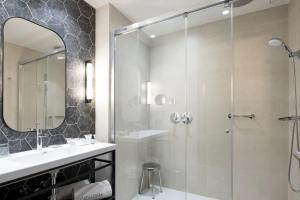 ImagenCatalonia Plaza Catalunya 6