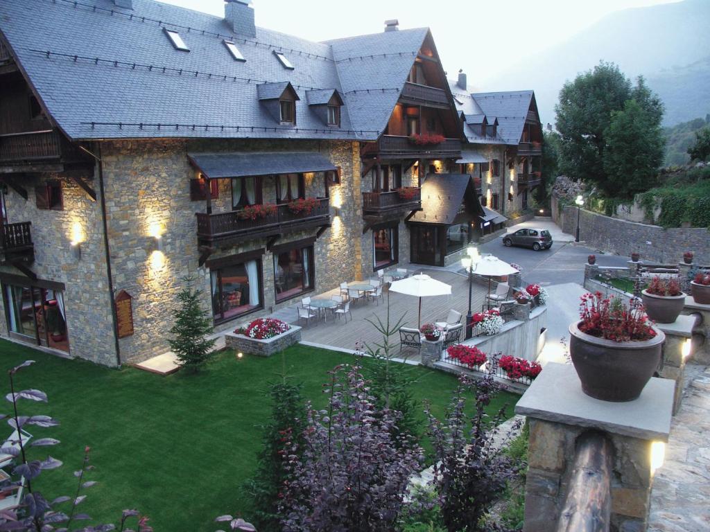 Hotel Yoy Tredòsimagen principal