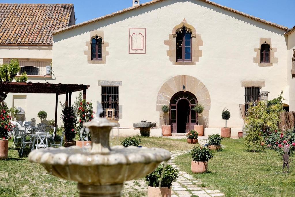 Masia del siglo XIV cerca de Barcelonaimagen principal