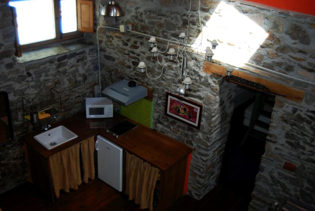 MIL MADREÑAS ROJASimagen principal