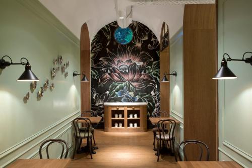 ImagenPetit Palace Boqueria Garden 2