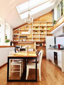 ImagenCasa Pedregalejo. Grupos-Familias 8