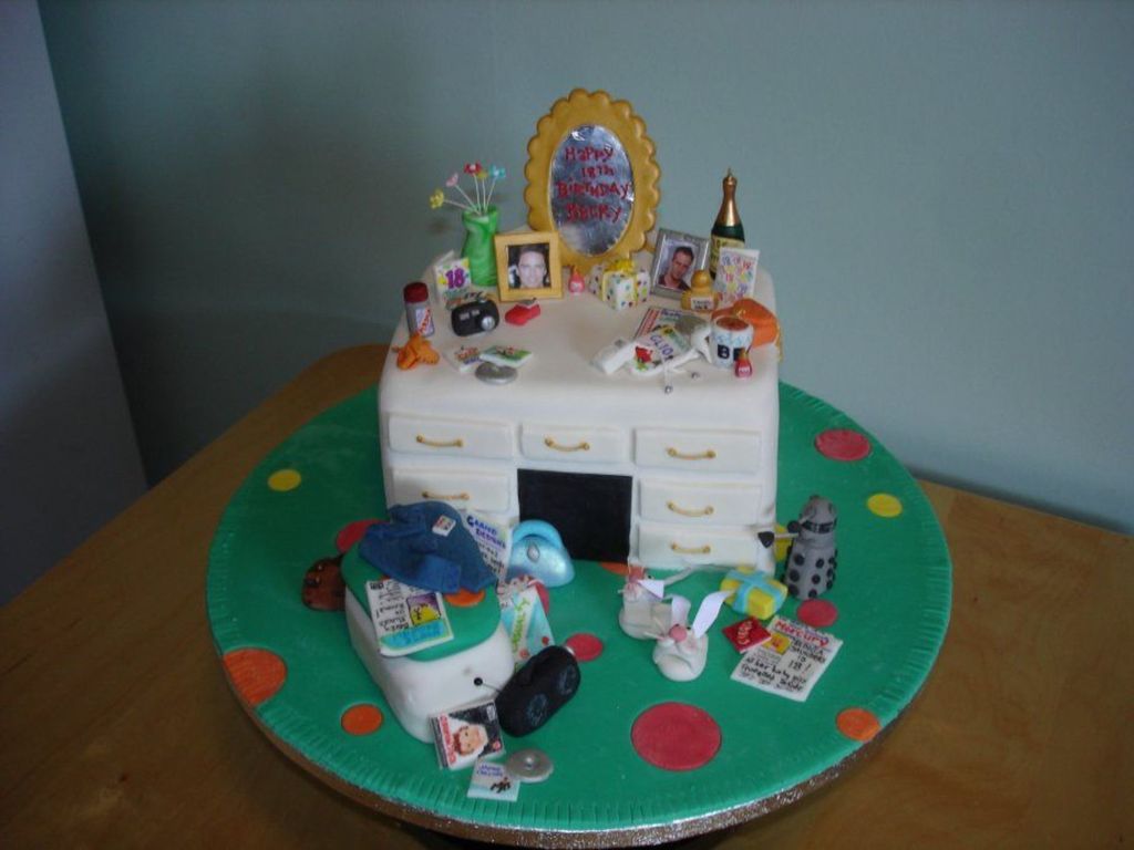 dressing table cake design Hairdresser Theme Cake Ideas and Designs