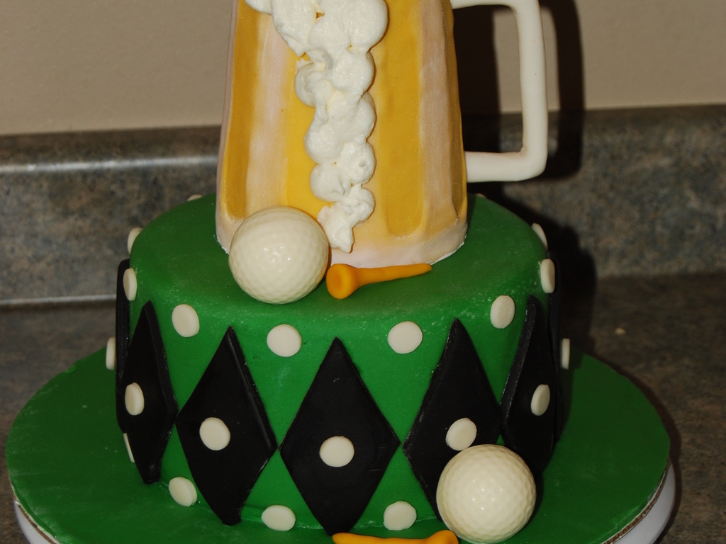 Golf And Beer - CakeCentral.com