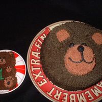Bear Cake & Smash Cake Chocolate, with Chocolate icing and Chocolate pudding filled. For a friend's baby's 1st Birthday!