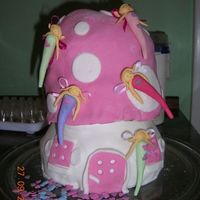 Ferries Carrot cake with cream cheese filling, covered in MMF