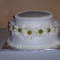 Daisy Cake I made this cake for my mom's birthday she loves daisies