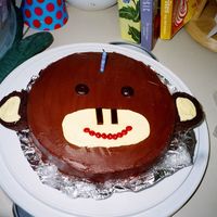 Monkey Cake! This is a variation on the Martha Stewart monkey head cake. It's simply two 9" round chocolate cakes stacked with banana pudding...