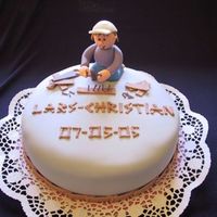 Carpentry I made this cake for the confirmation of a boy who likes to do carpentry. Sponge cake filled with raspberry mousse and chocolate mousse....