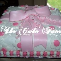 Fondant Class My first fondant cake. I'm very proud of it.