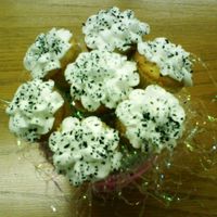 30Th Birthday Cupcake Bouquet Recipient was turning 30 and I thought I'd try the cupcake bouquet. All in all turned out well. Much to learn :)