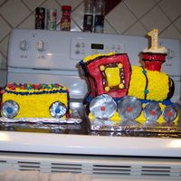 Little Engine This is a cake I did for my 1 year old son's birthday.