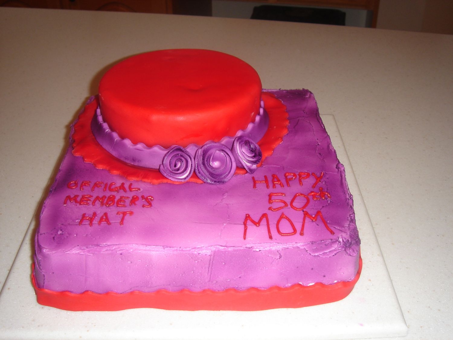 Red Hat This was a very last minute cake. Mom was turing 50.