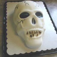 Skull Chocolate cake with marshmallow fondant