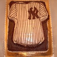 Dsci0768.jpg ny yankees baseball jersey...all chocolate...used wilton t-shirt pan...logo is a piping gel transfer