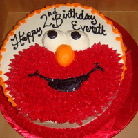 Elmo Elmo star tipped onto the cake