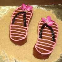 Flip Flops I made this cake for my Mom because she loves the beach and flip flops