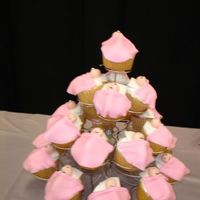 Babies In A Blanket Went with bassinette cake. Was a really big hit with everyone. Was a lot of fun to make.