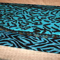 Zebra Pull Apart Cake Vanilla cupcakes topped with buttercream made in a pull apart cake for 60 teenagers.