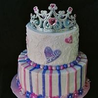 Princess design based on a cake made by fiasmama.