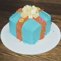 Wrapped Present Cake 