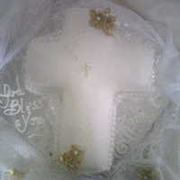 Cross first communion cake