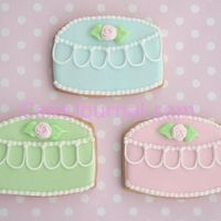 Cake Cookies. Decorated with RI. Template can be found on my website.