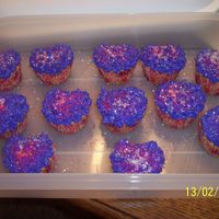 Valentine's Cupcakes I made these for my daughters preschool class.