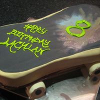 Skateboard Didn't go quite to plan.. am probably the worst at executing 3D cakes! my nephew is into skateboarding and graffiti art... so tried to...