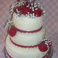 Red Roses Ii This is a 3 tier replica of my first wedding cake, the couple wanted an exact replica.