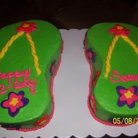 Sammy's Flip Flops My first cake. Made this one for my niece. The flip-flops where awfully big, but the more cake the better right?
