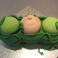 Peapod Baby A cake to welcome a family friend's first great-grandchild