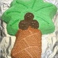 Palm Tree HERE IS ONE OF THE FIRST CAKES I MADE. I WANTED TO PUT SOME PICS ON MY WEBSITE, SO I ENDED UP GIVING THE CAKE TO A FRIEND TO TAKE TO HER...