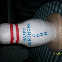 Bowling Pin Cake 