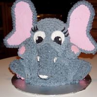 Serra_Pics_007.jpg 3D elephant cake.. idea from wilton gallery. Was trial run for daughter's 2 yr bday cake